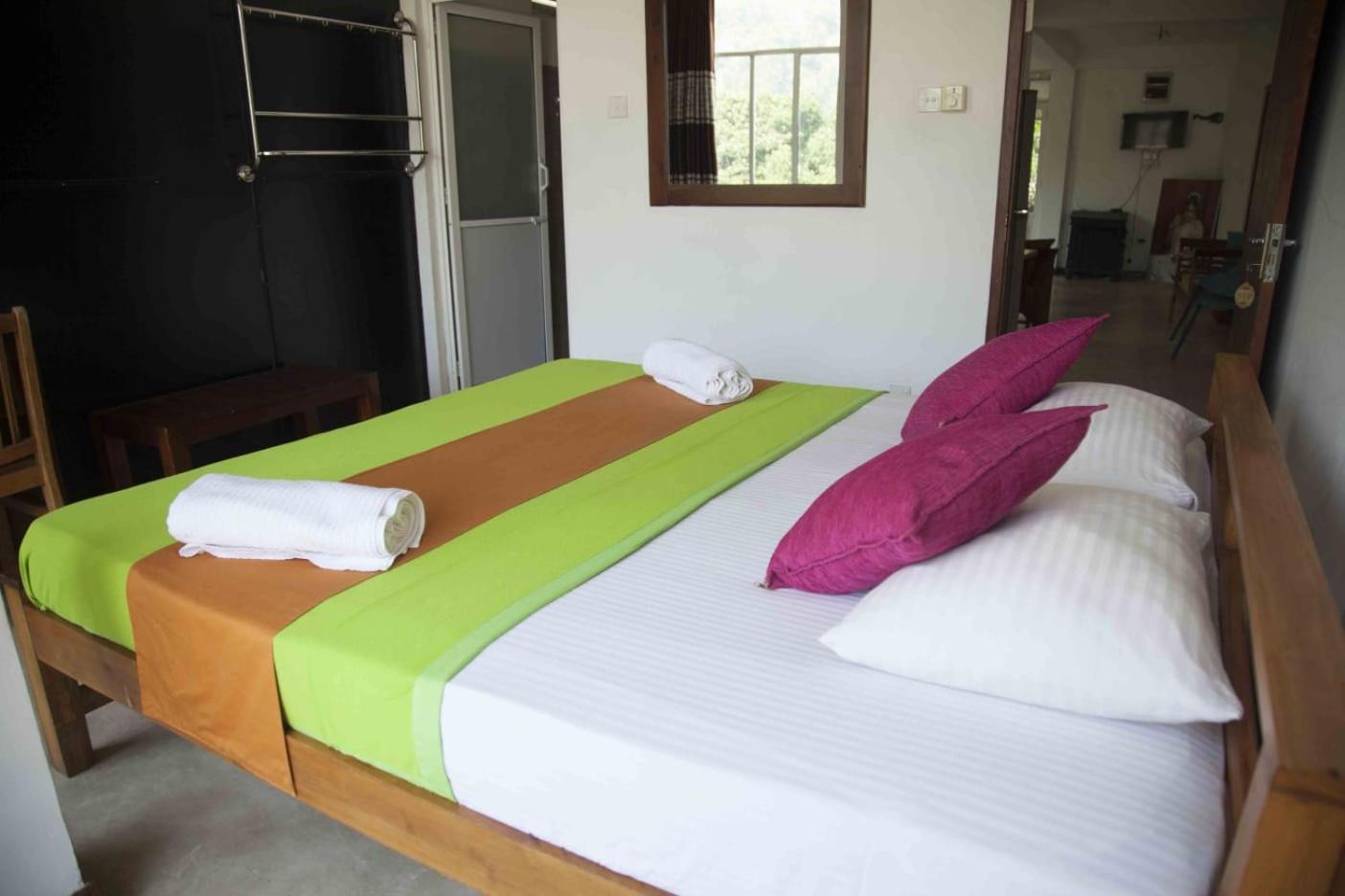 In 611 छात्रावास Kandy